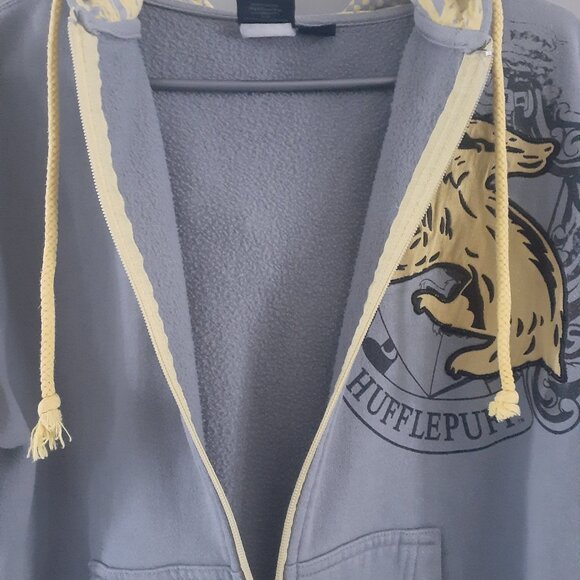 Hufflepuff Adult Hooded Sweatshirt - Picture 7 of 10